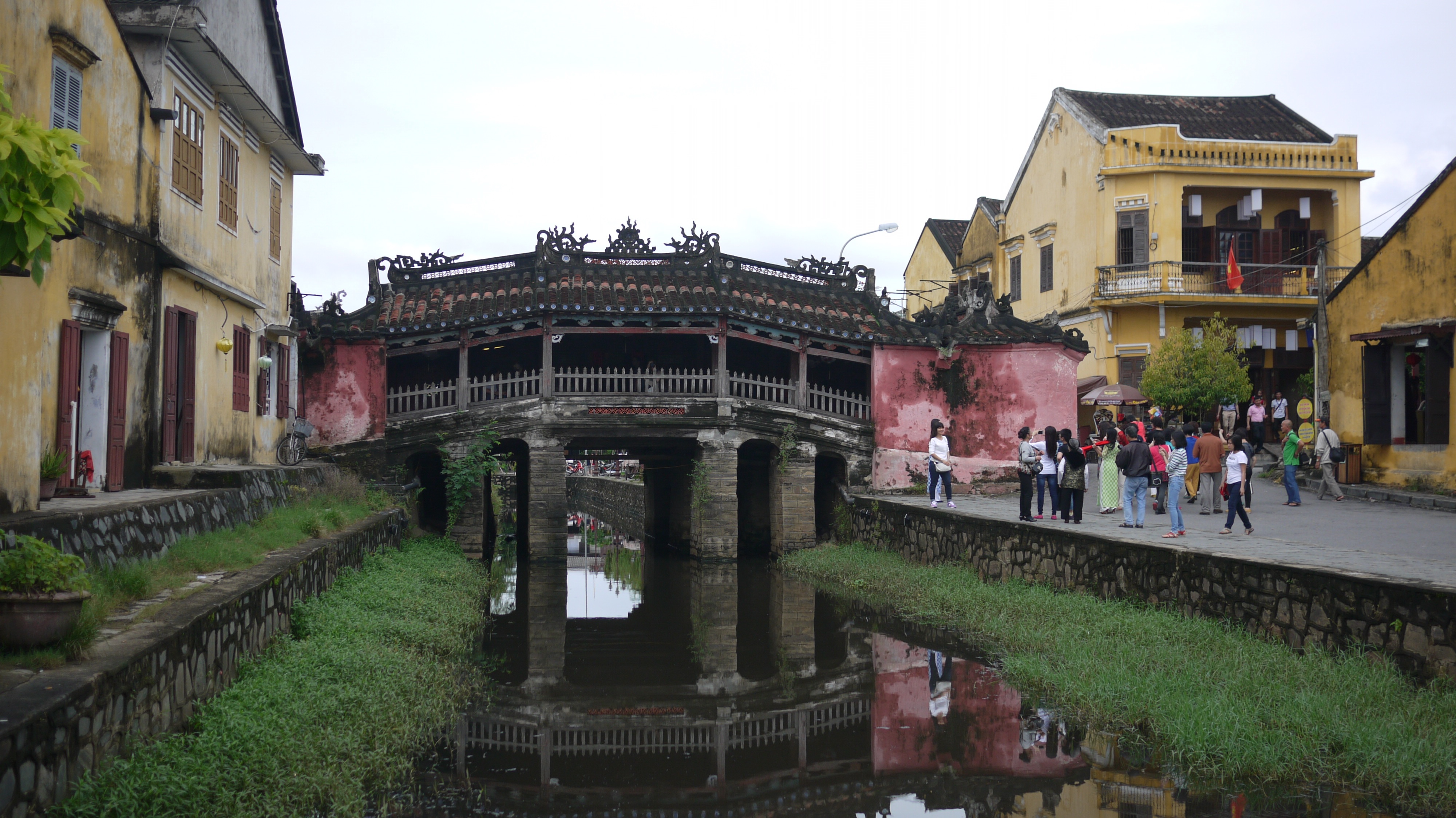 Japanese Bridge in Hoi An; photo by diyTravel.org
