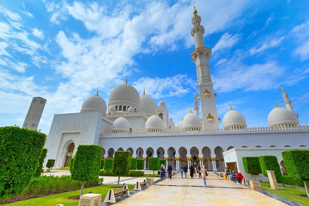 10 Abu Dhabi Tourist Attractions Travel Information 10-abu-dhabi-tourist-attractions-travel-information